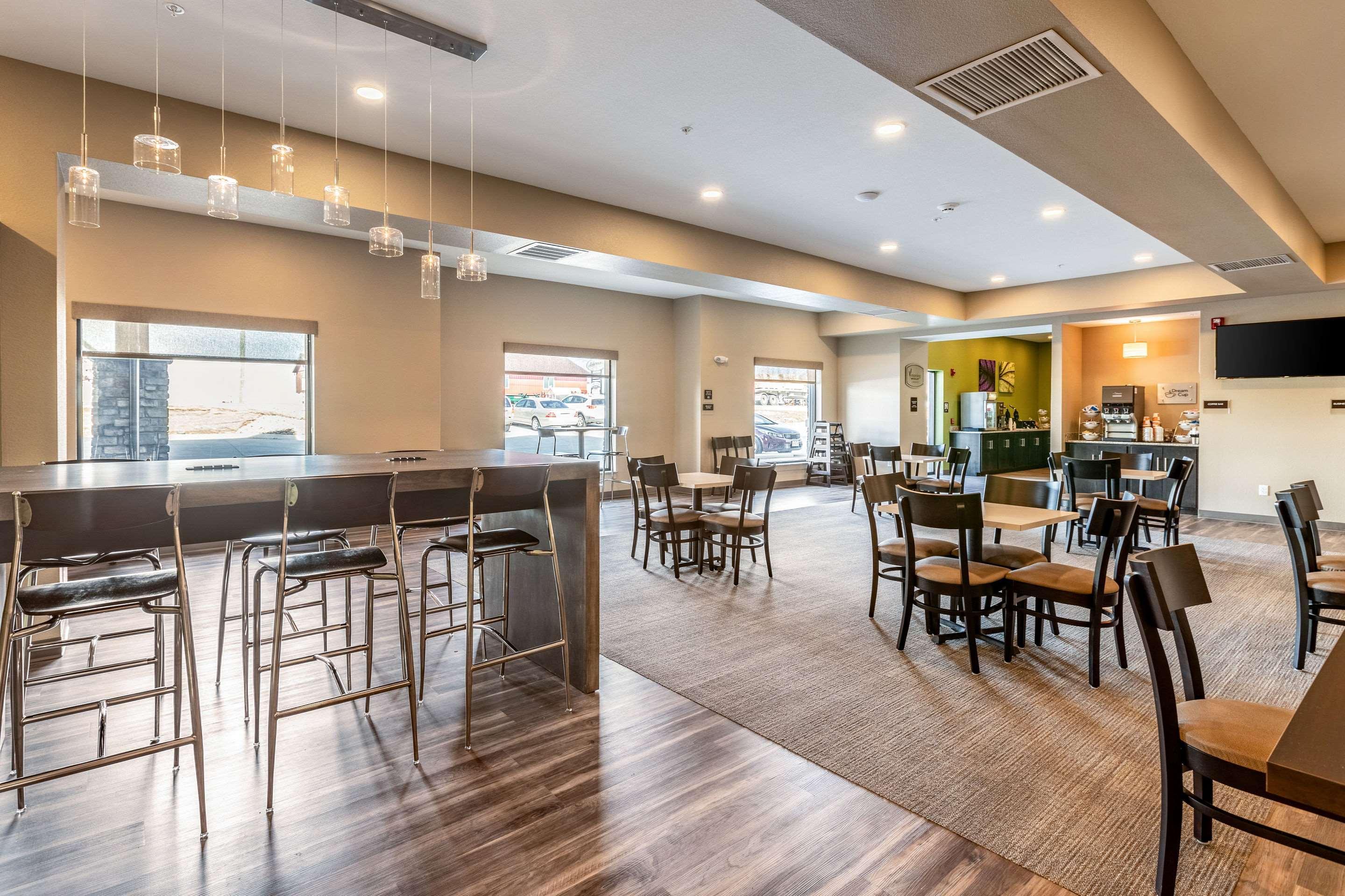 Sleep Inn & Suites Mt Hope Near Auction & Event Center Millersburg Exteriör bild
