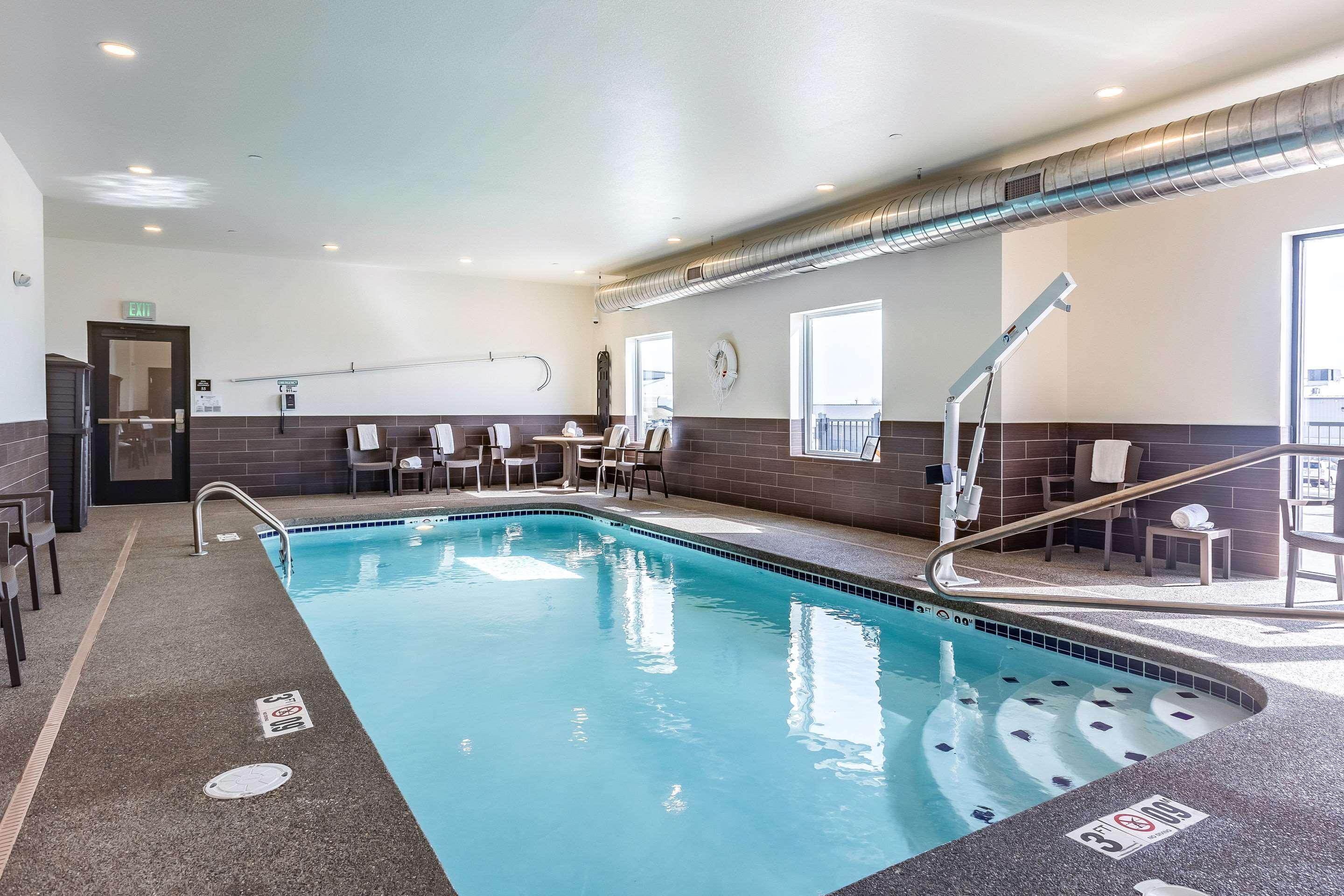 Sleep Inn & Suites Mt Hope Near Auction & Event Center Millersburg Exteriör bild