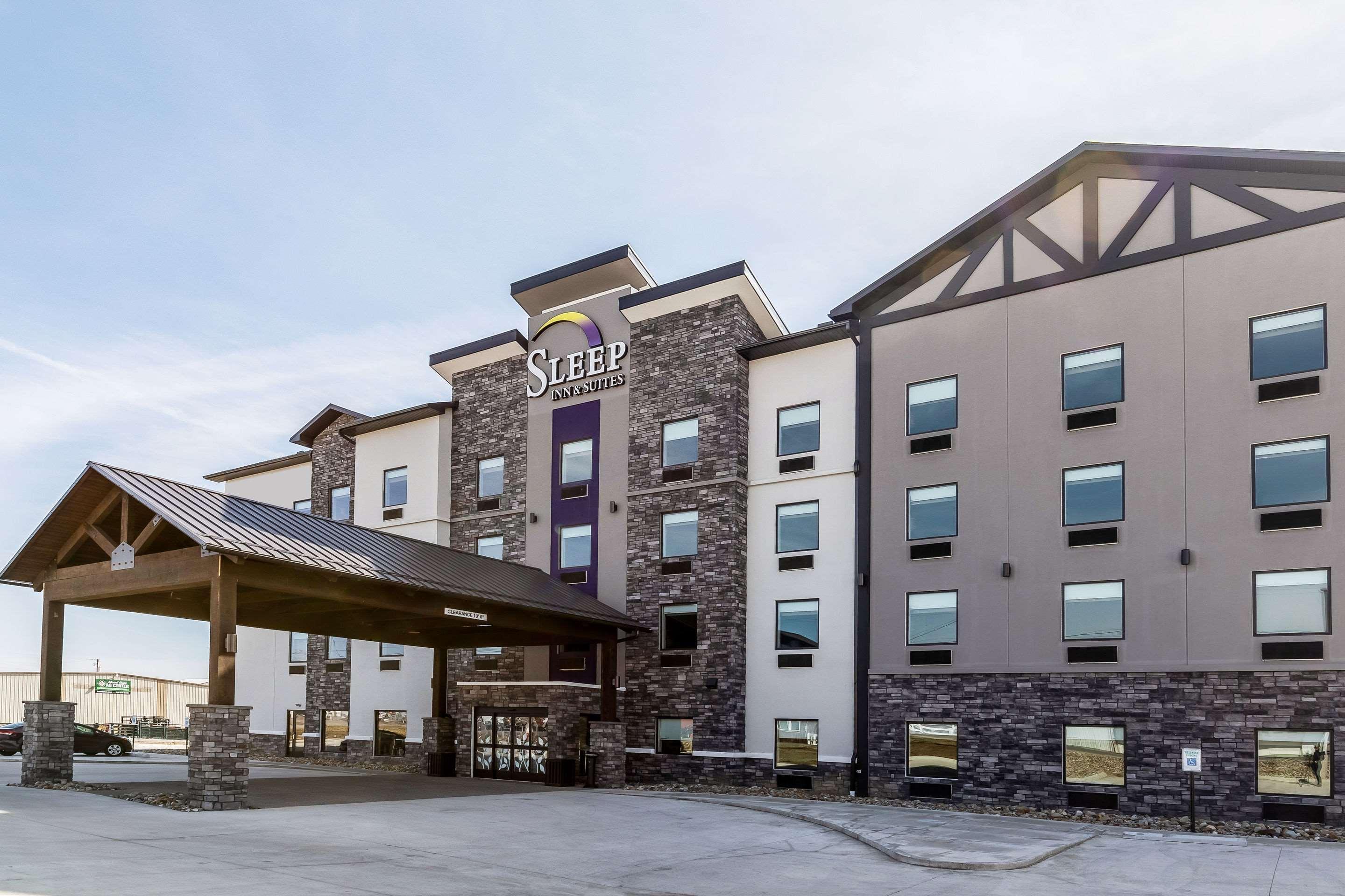 Sleep Inn & Suites Mt Hope Near Auction & Event Center Millersburg Exteriör bild